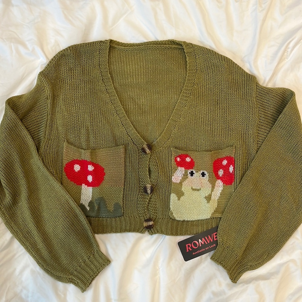 Green sweater Small